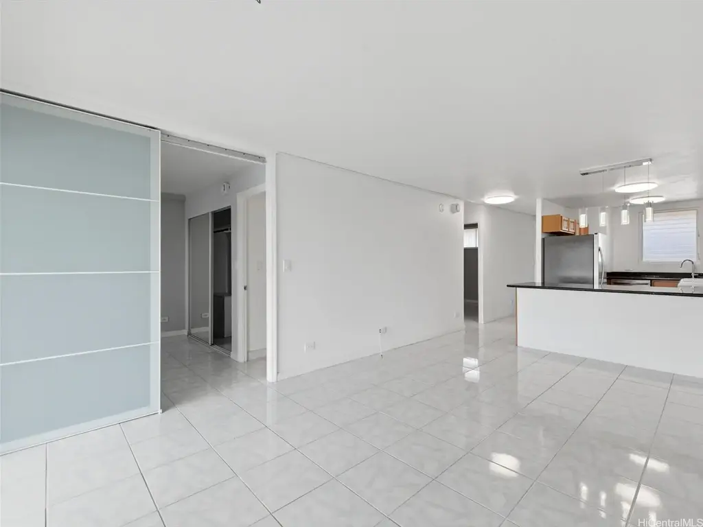 14 Aulike Street # 406, Kailua