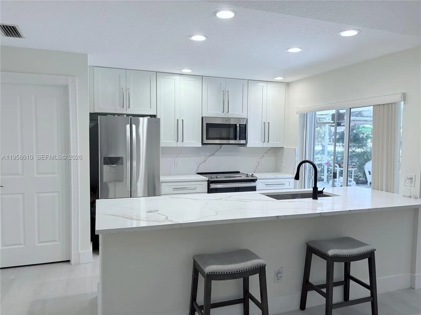 Photo of Listing #A11958610