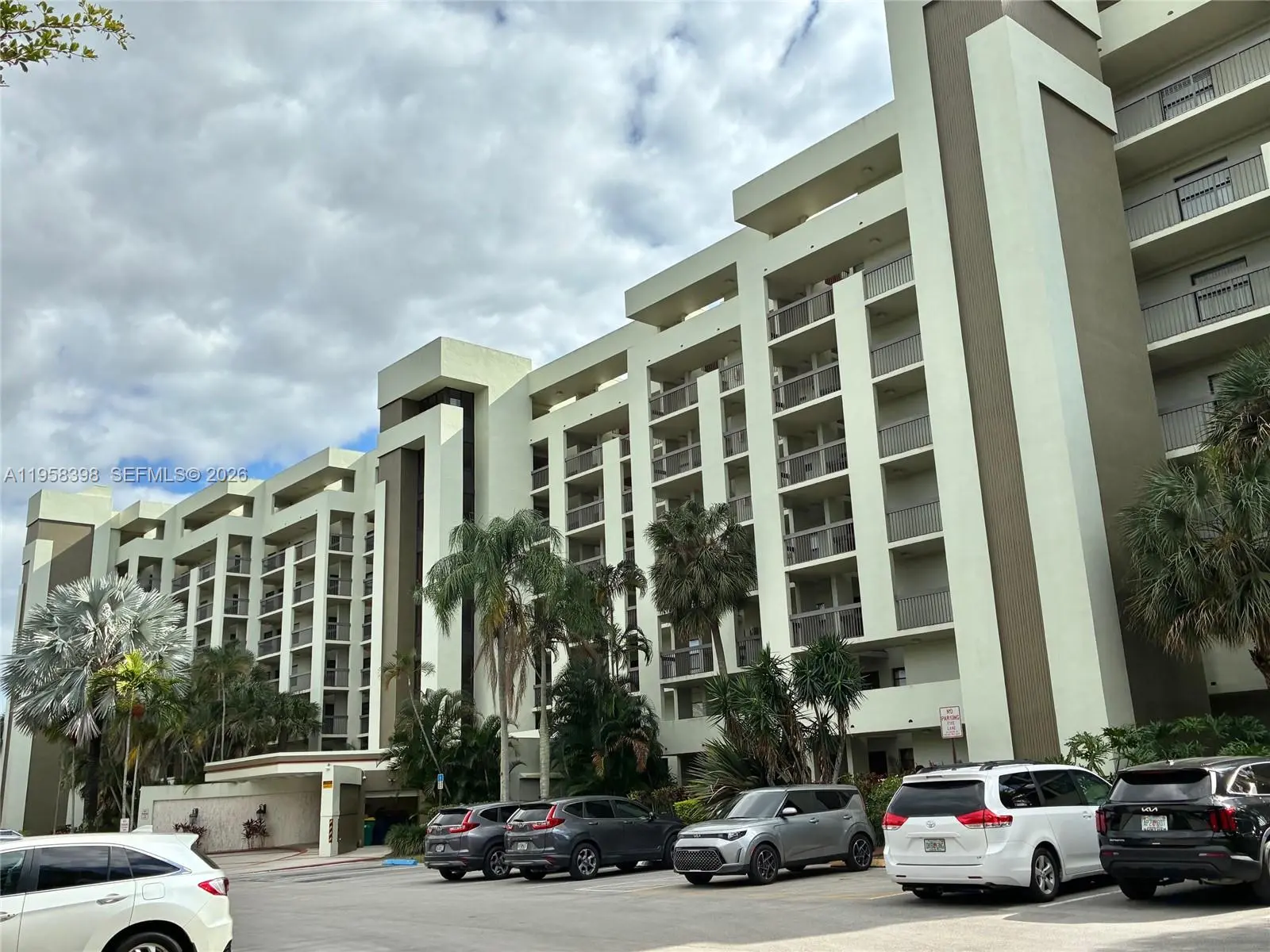 Photo of Listing #A11958398