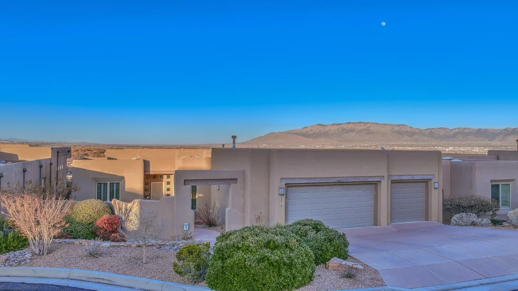 3812 Oxbow Village Lane Nw, Albuquerque