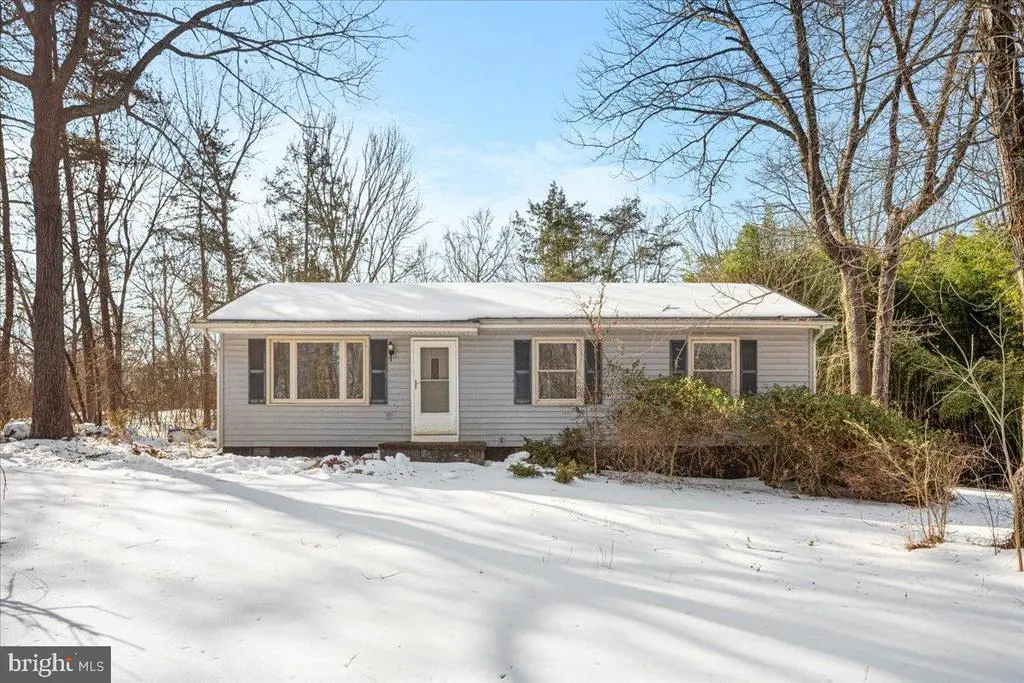 10090 Tyler Ln, Midland