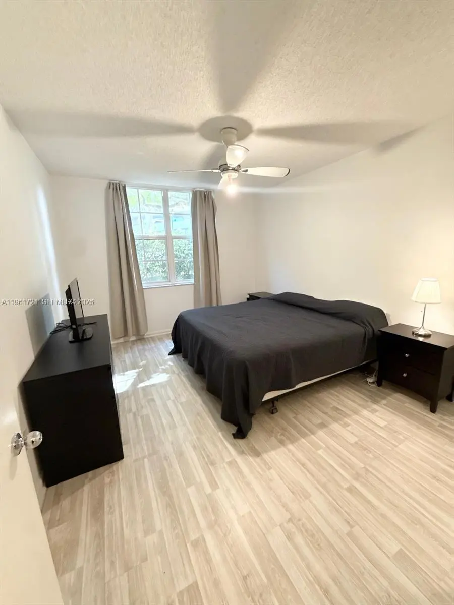 Photo of Listing #A11961721