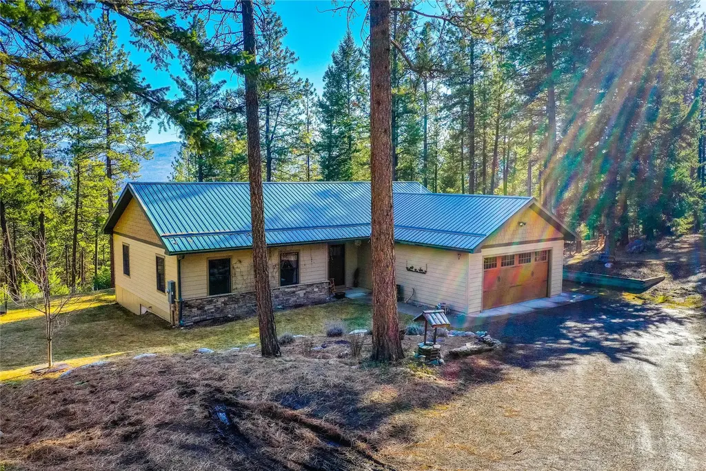 384 Smoke Ridge Road, Kila