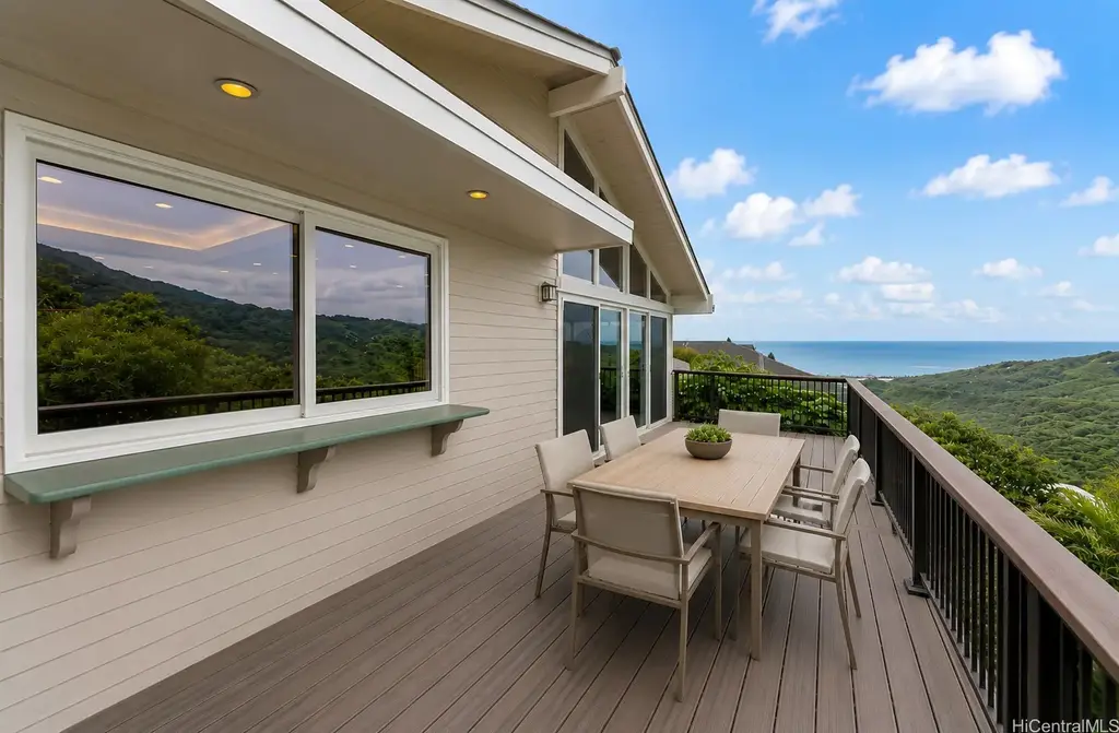1112 Kaumoku Street, Honolulu