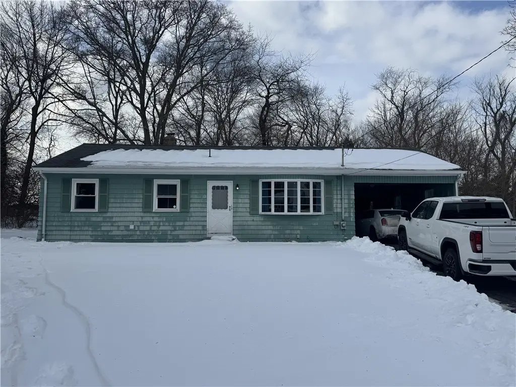 22 Overhill Rd, Warren