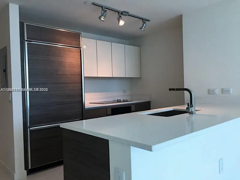 Photo of Listing #A11962168