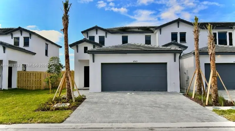 Photo of Listing #A11962153