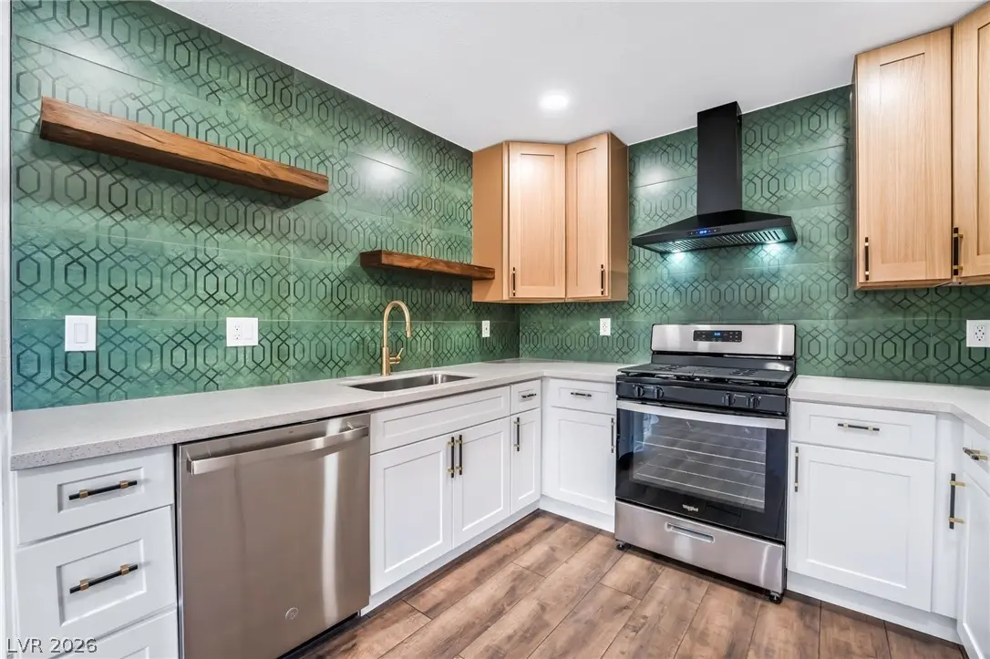 Photo of Listing #2755039