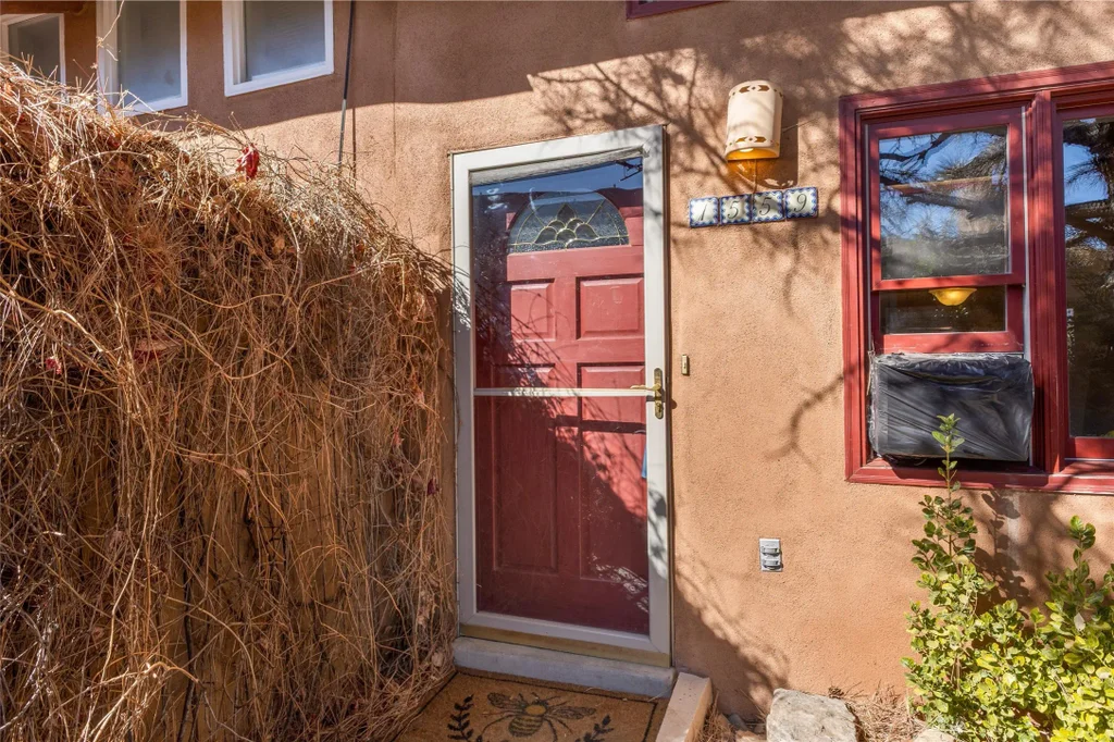 1559 Avenida De Las Americas, Santa Fe