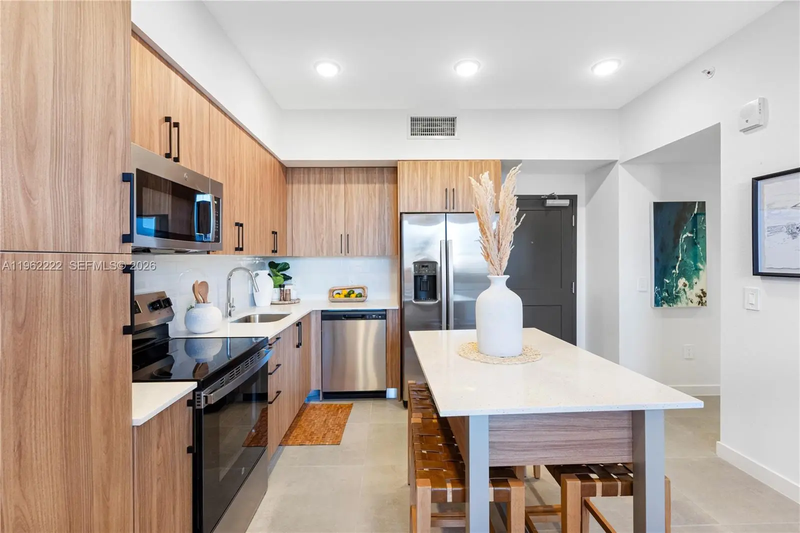 Photo of Listing #A11962222