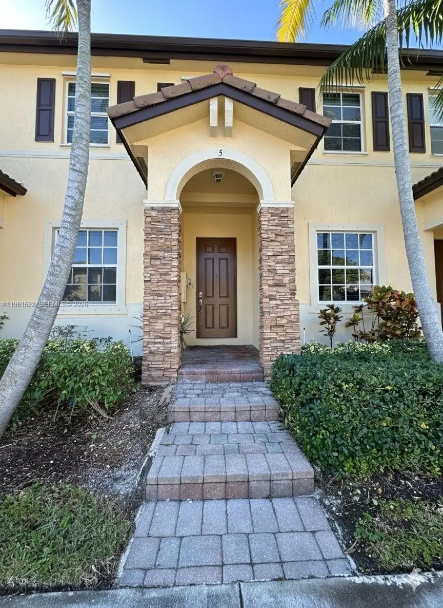 Photo of Listing #A11961622