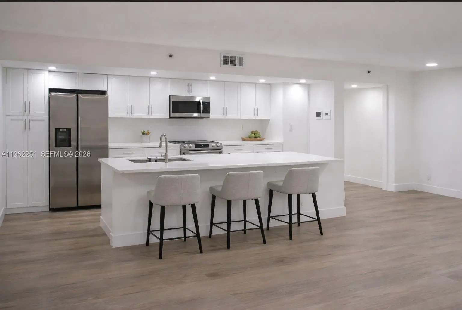 Photo of Listing #A11962251