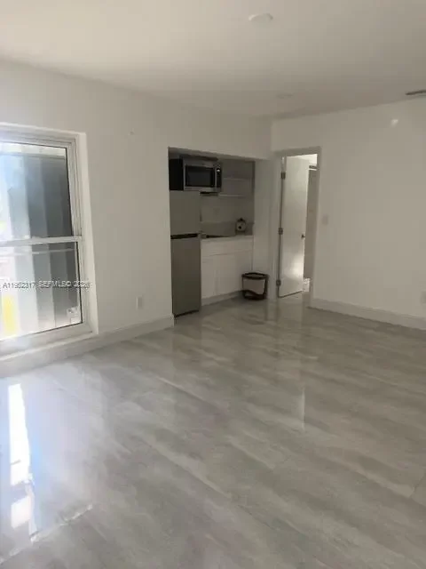 Photo of Listing #A11962317