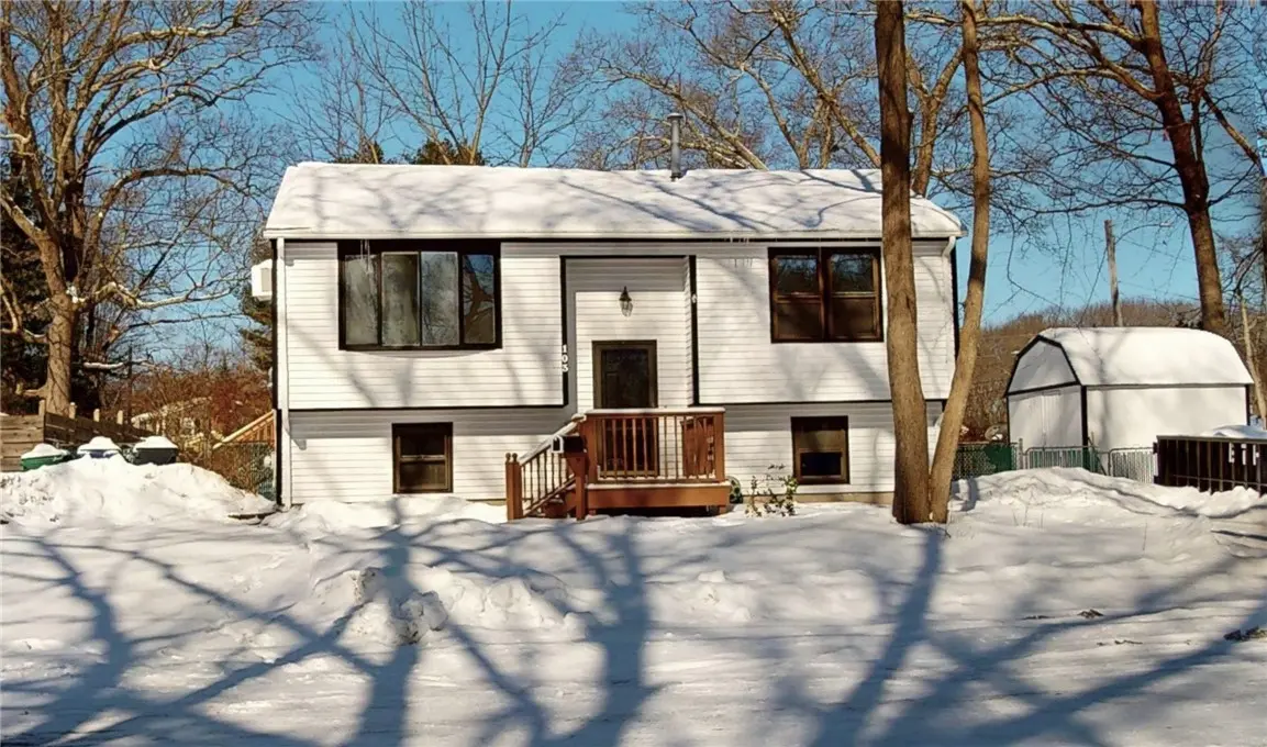 103 Brightside Ave, Warwick