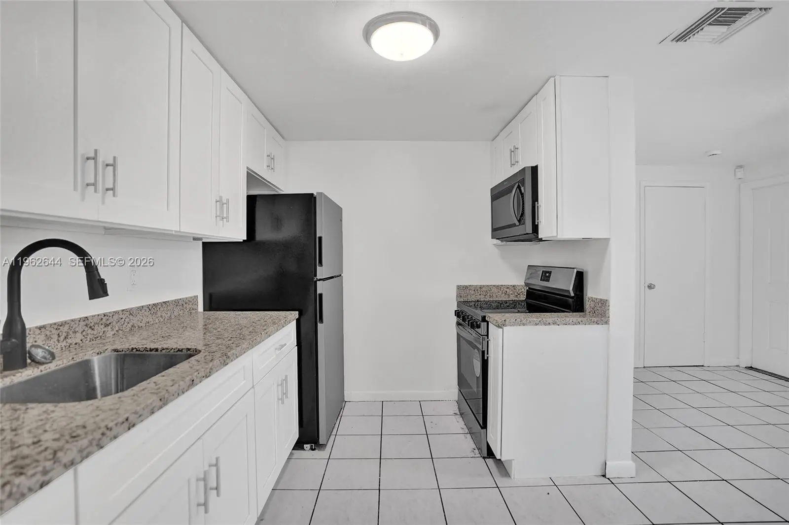 Photo of Listing #A11962644