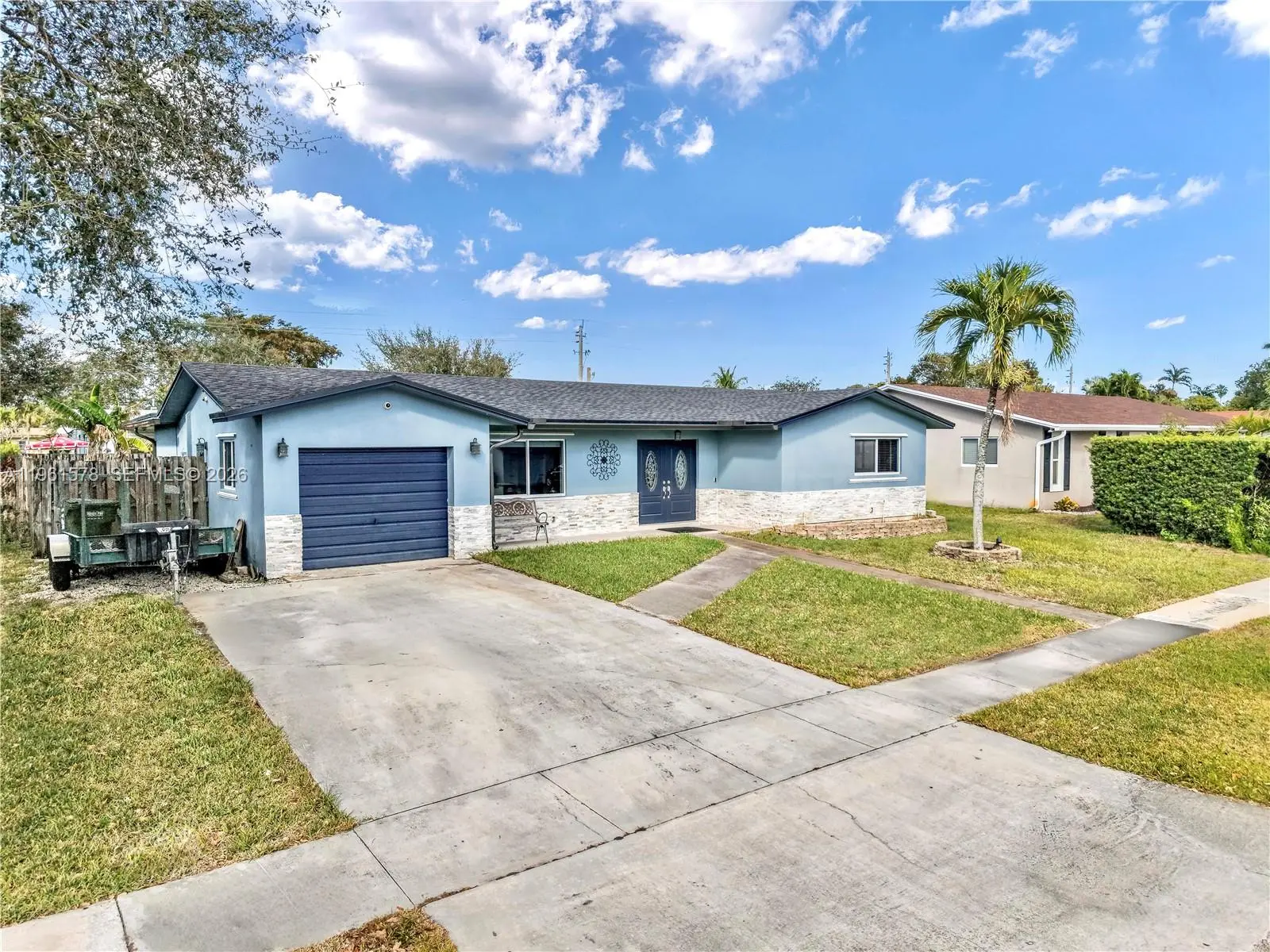 Photo of Listing #A11961578