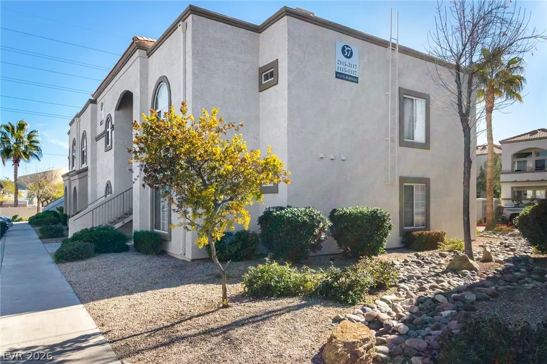 Photo of Listing #2755525