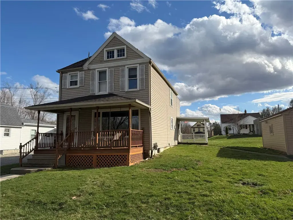 215 Park Street , Hermitage