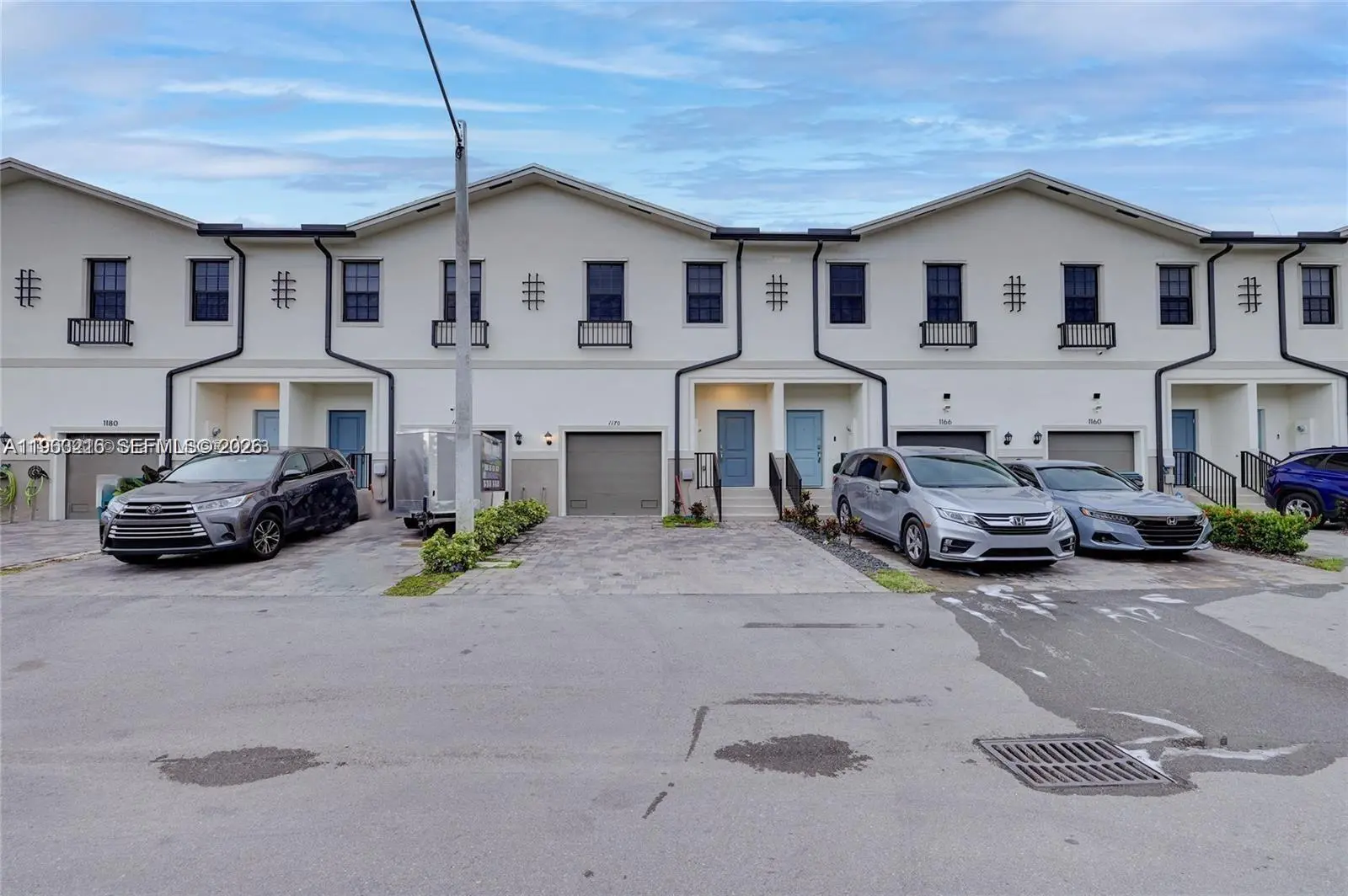 Photo of Listing #A11963216