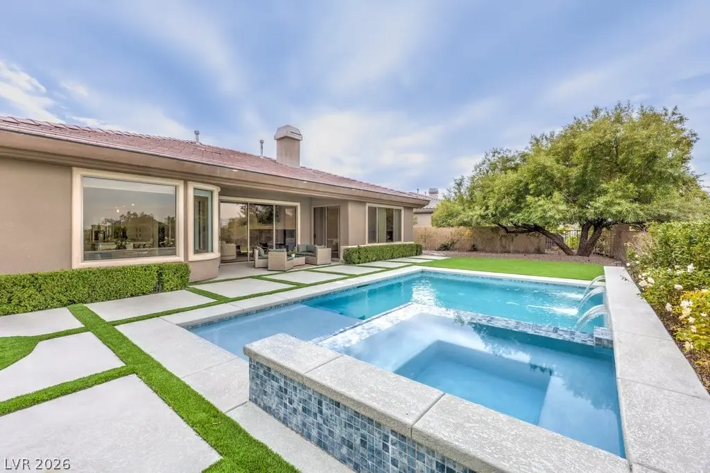 Photo of Listing #2752714