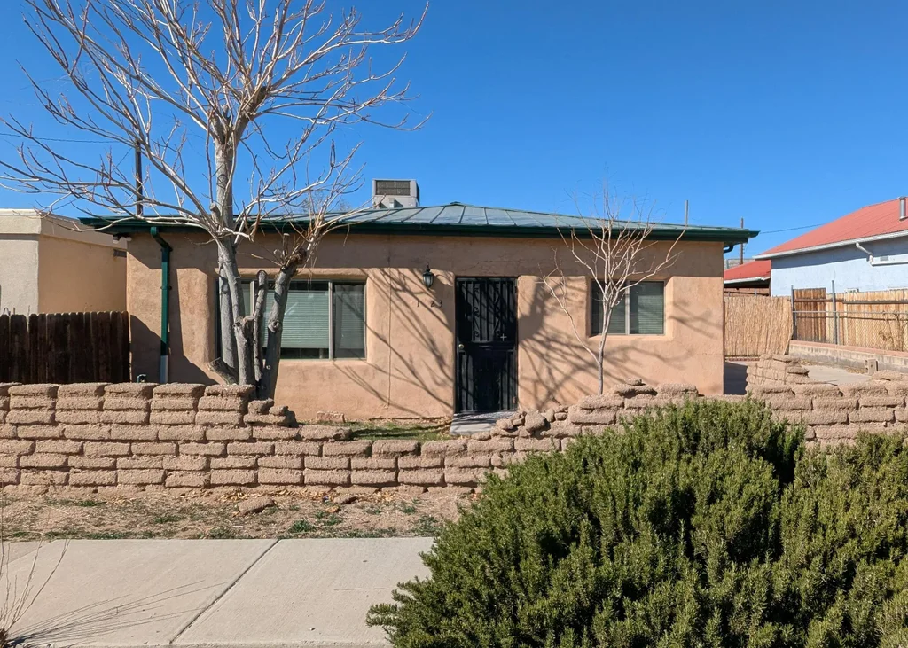 1023 Arno Street Ne, Albuquerque