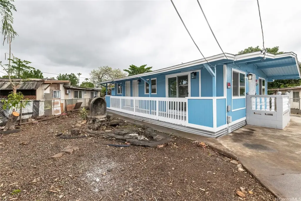 94-125 Pahu Street # 2, Waipahu