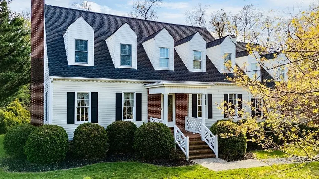 100 Buckingham Pl, Waynesboro