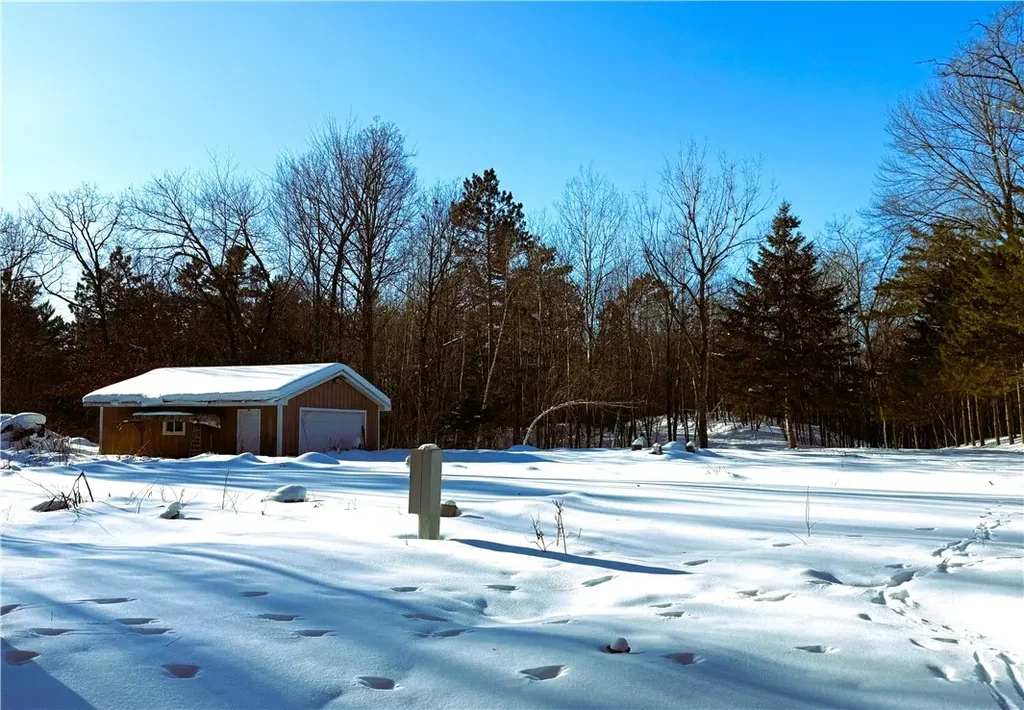 N6718 5th Street, Springbrook