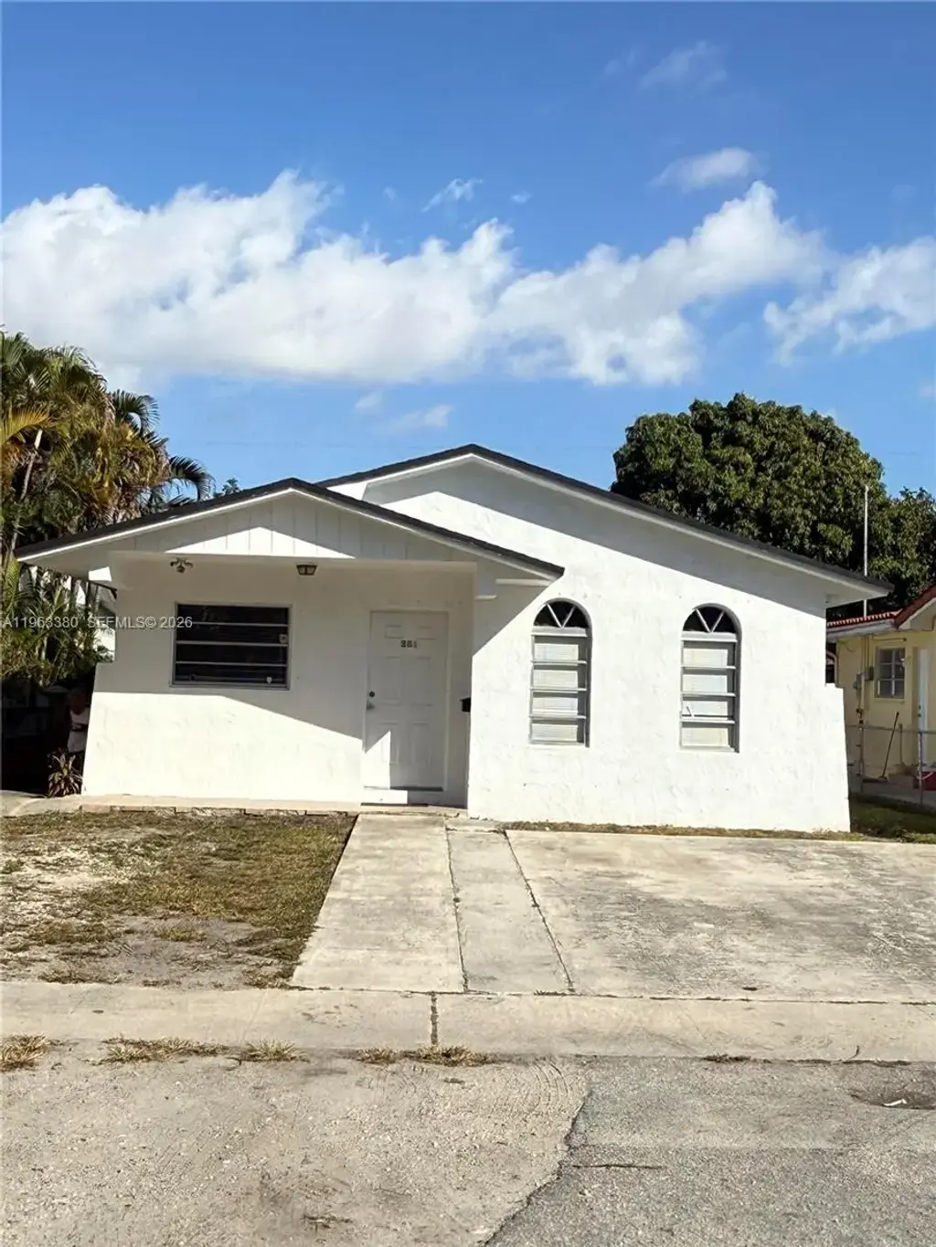 381 E 61st St, Hialeah