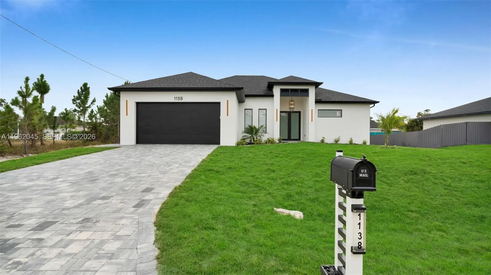 Photo of Listing #A11962045