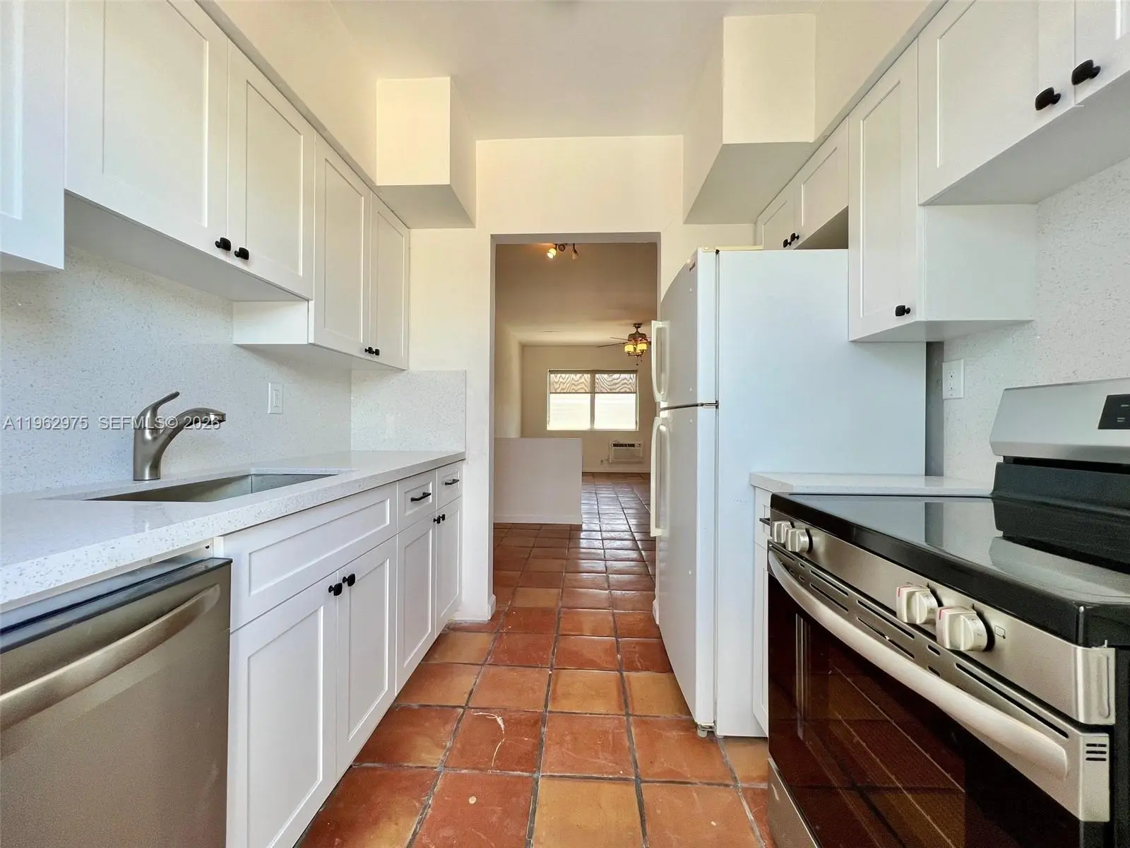 Photo of Listing #A11962975