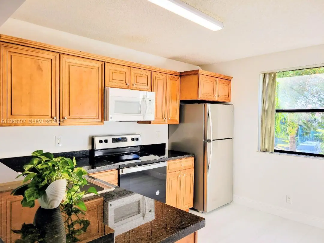 Photo of Listing #A11963277