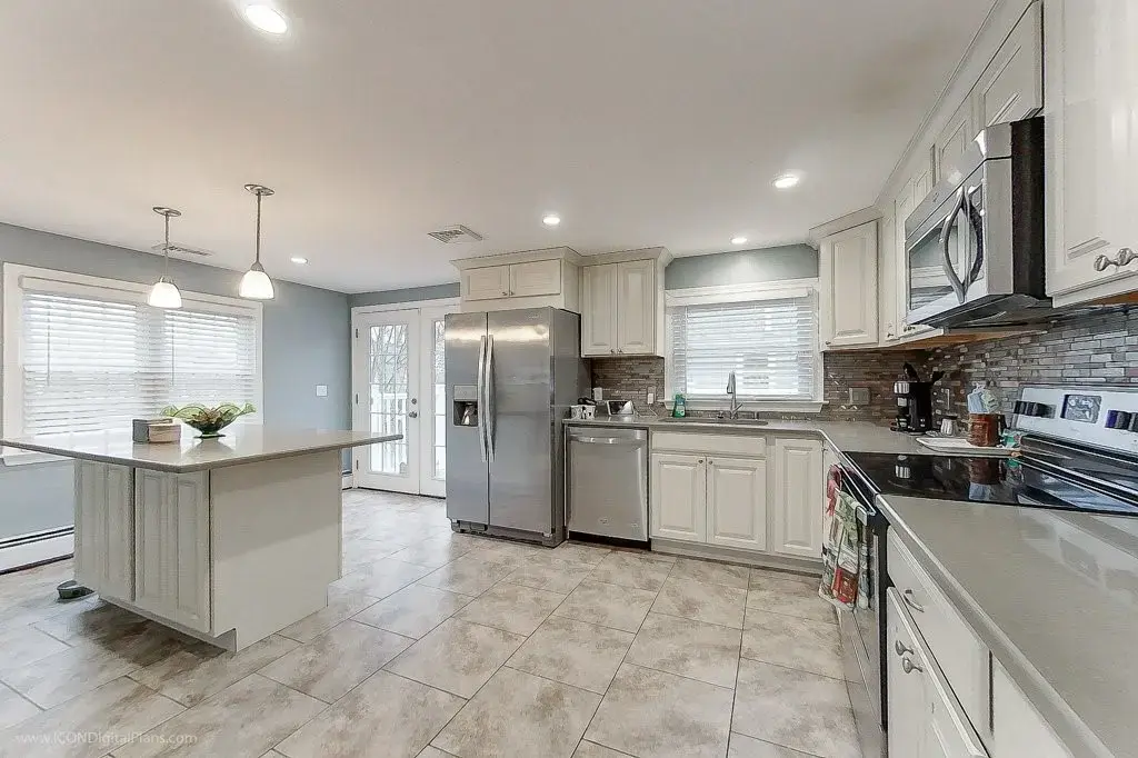 7 Wilbur Ave, Newport