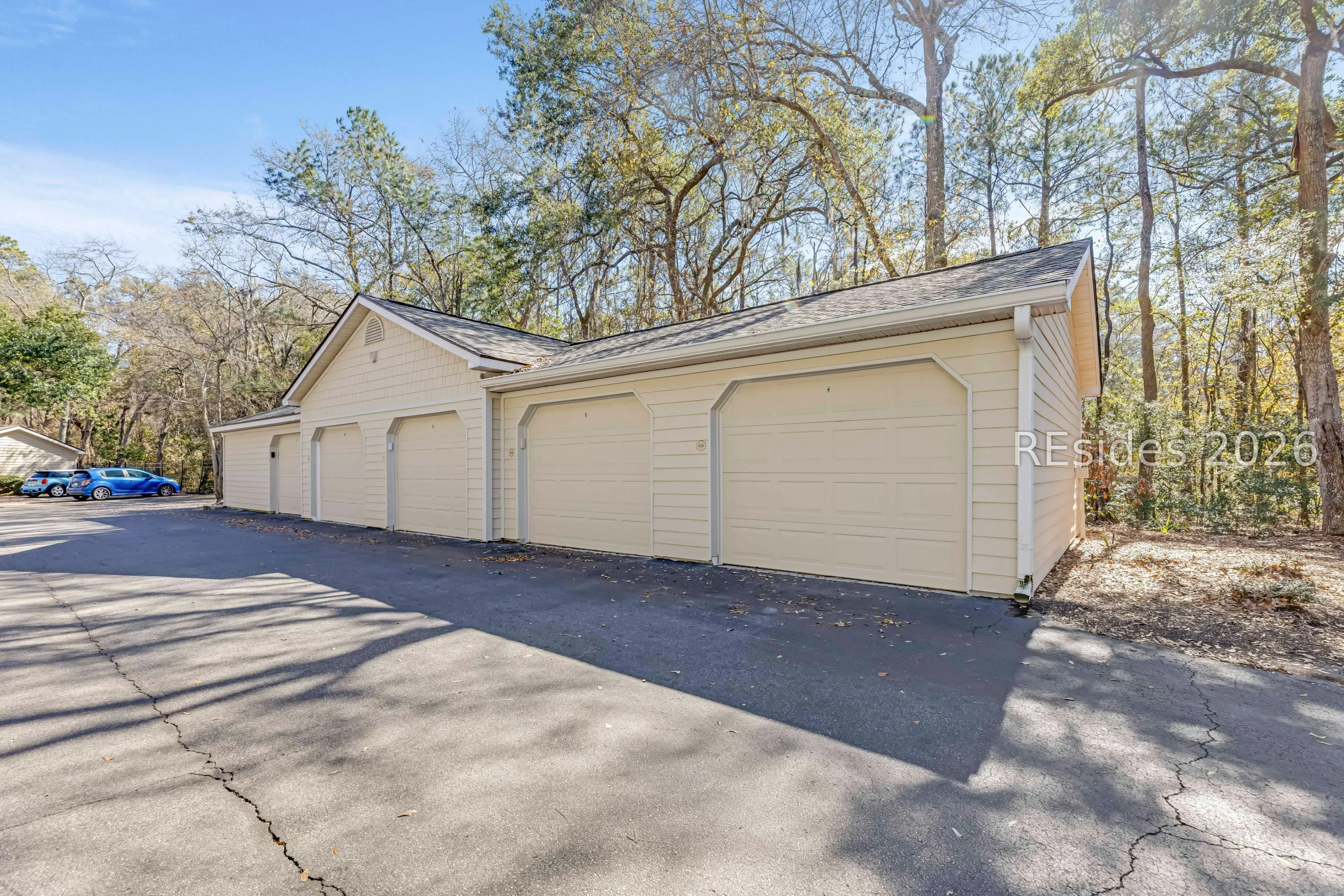 Photo of Listing #504671