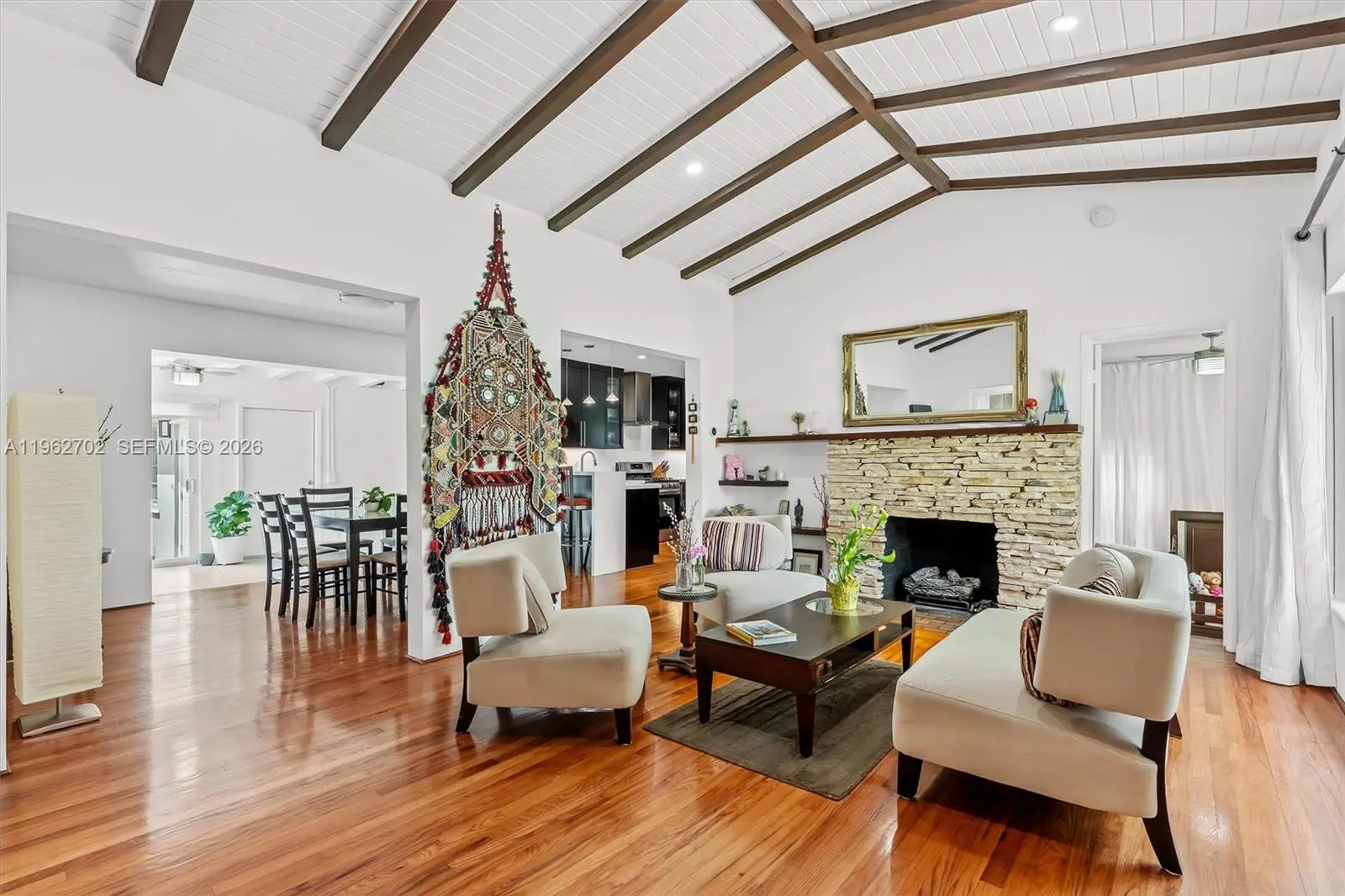 Photo of Listing #A11962702