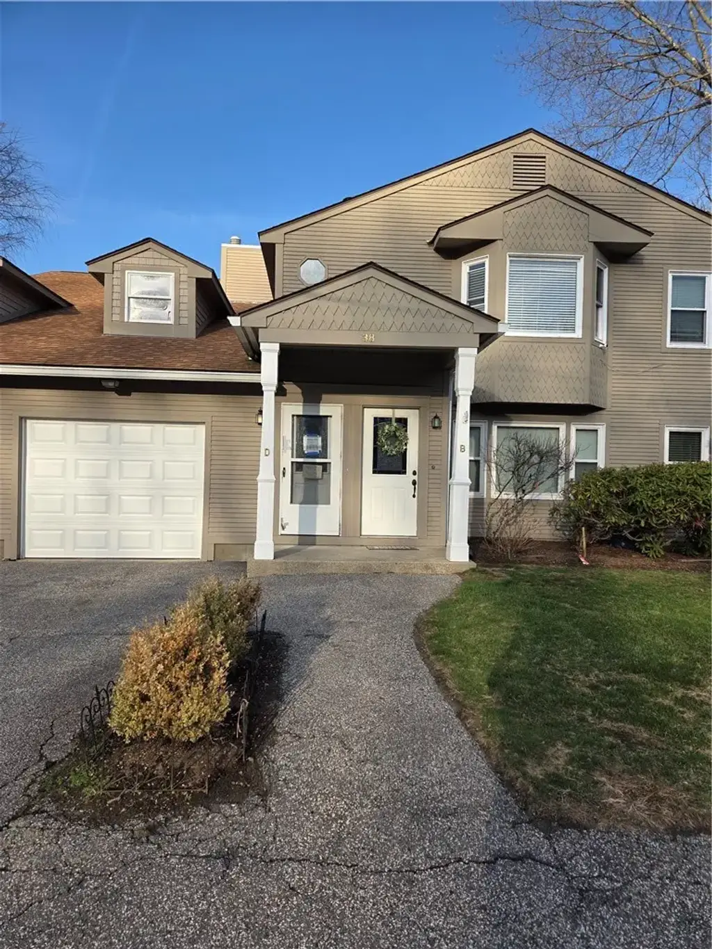 38 Stone Trl # D, North Providence