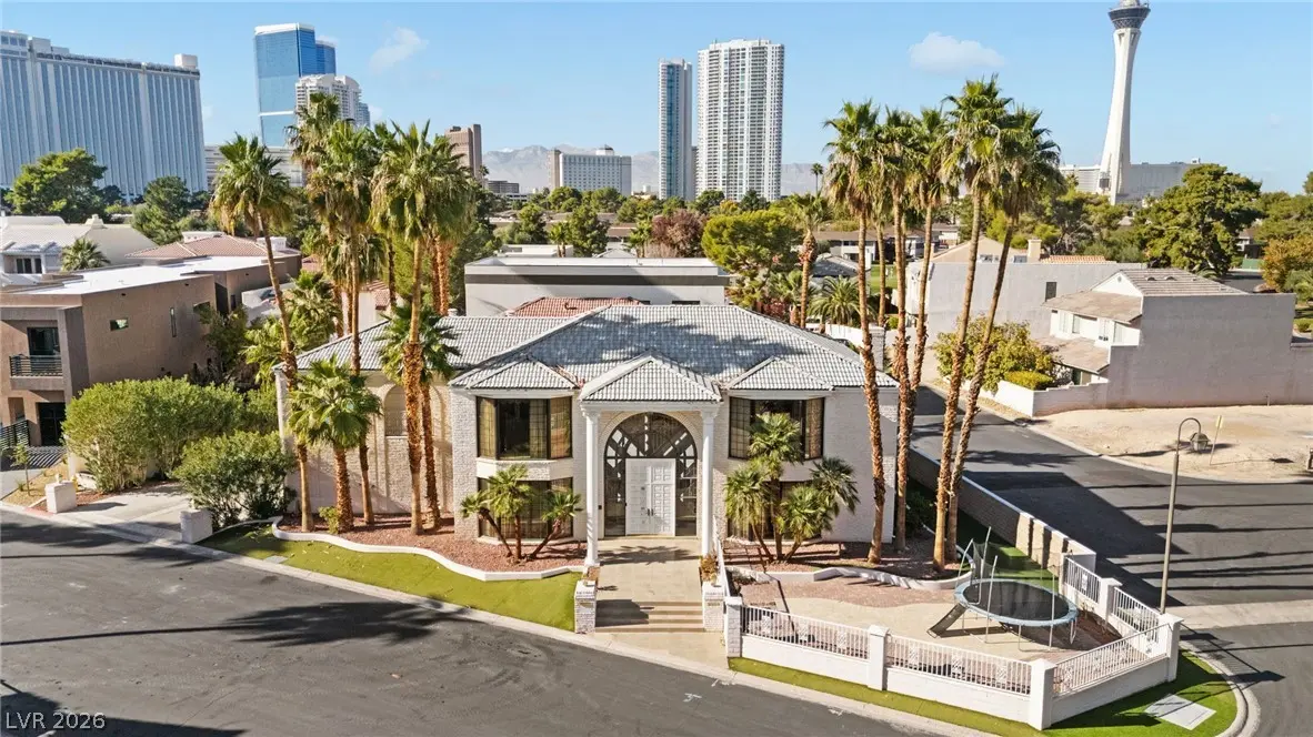 Photo of Listing #2755809