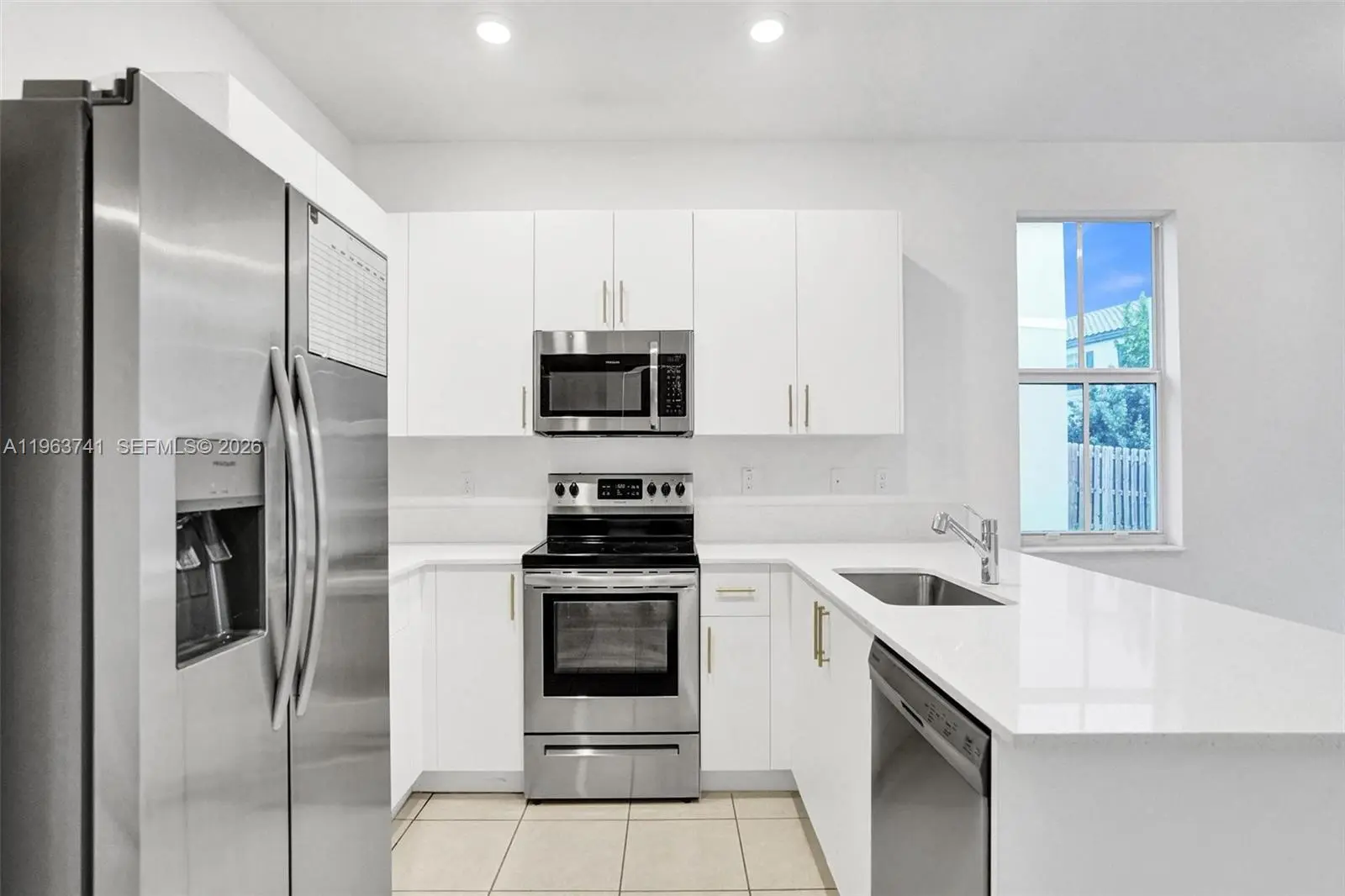 Photo of Listing #A11963741