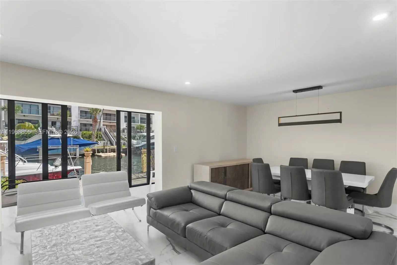 Photo of Listing #A11963855