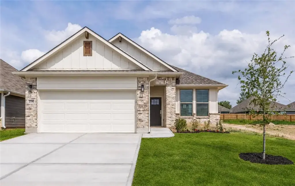 2790 Buccaneer Trail, Bryan