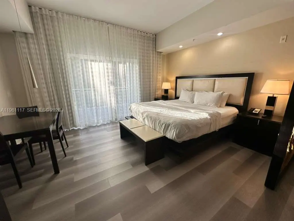 Photo of Listing #A11961117