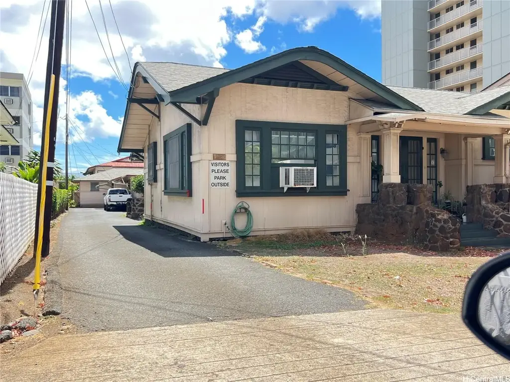 1231 Alexander Street # D, Honolulu
