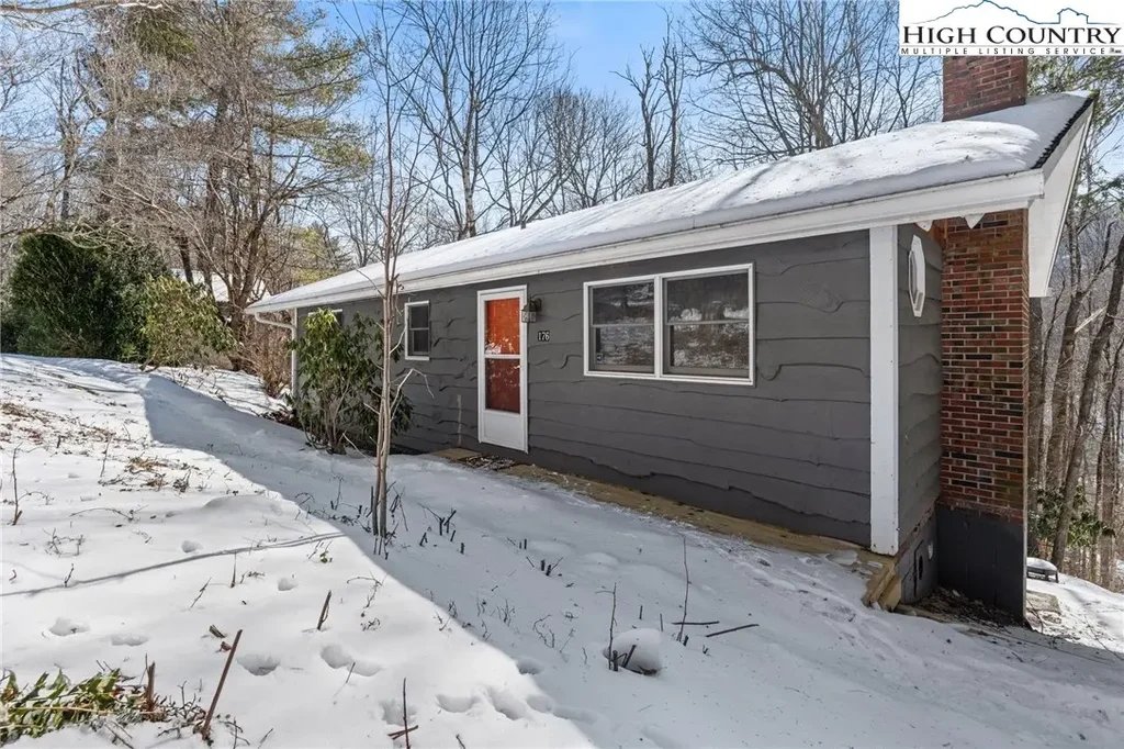 176 Parkway Ridge, Boone