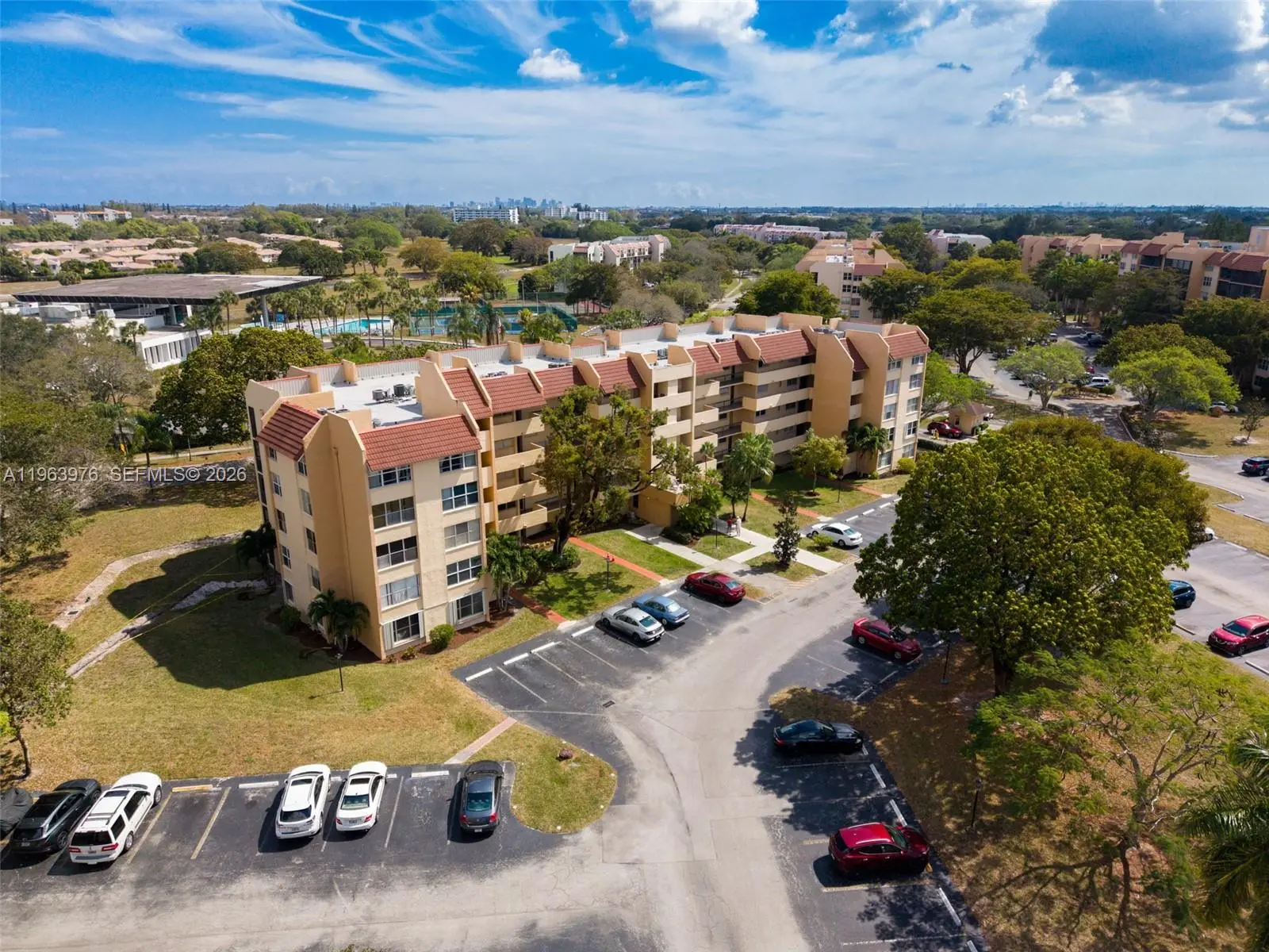 Photo of Listing #A11963976