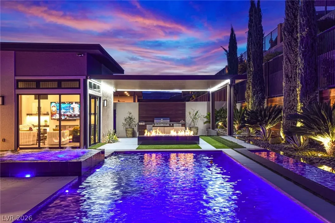 Photo of Listing #2754610