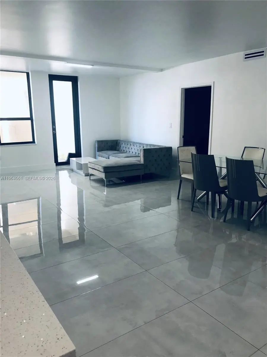 Photo of Listing #A11964061