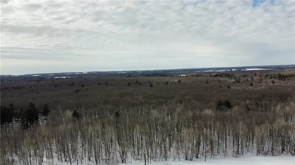 1768 290th Street, Cadott