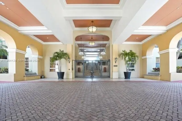 Photo of Listing #A11964126