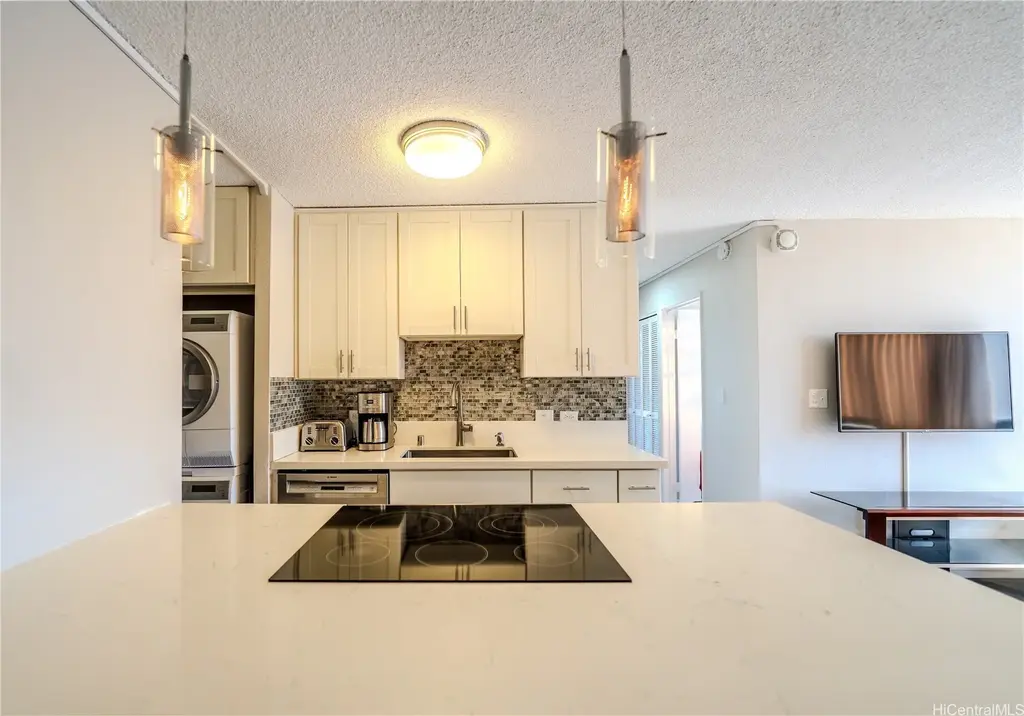 320 Liliuokalani Avenue # 1103, Honolulu