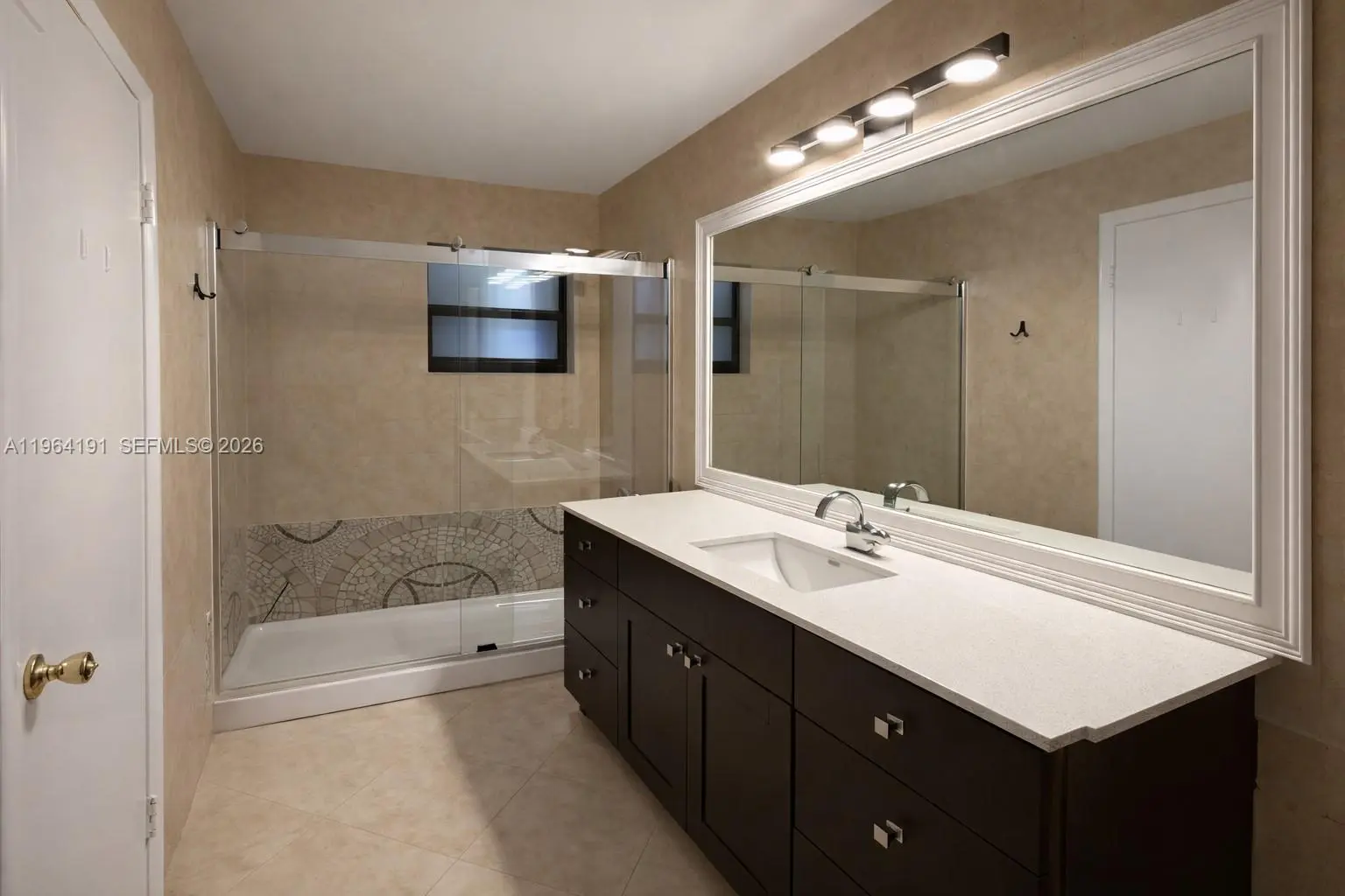 Photo of Listing #A11964191